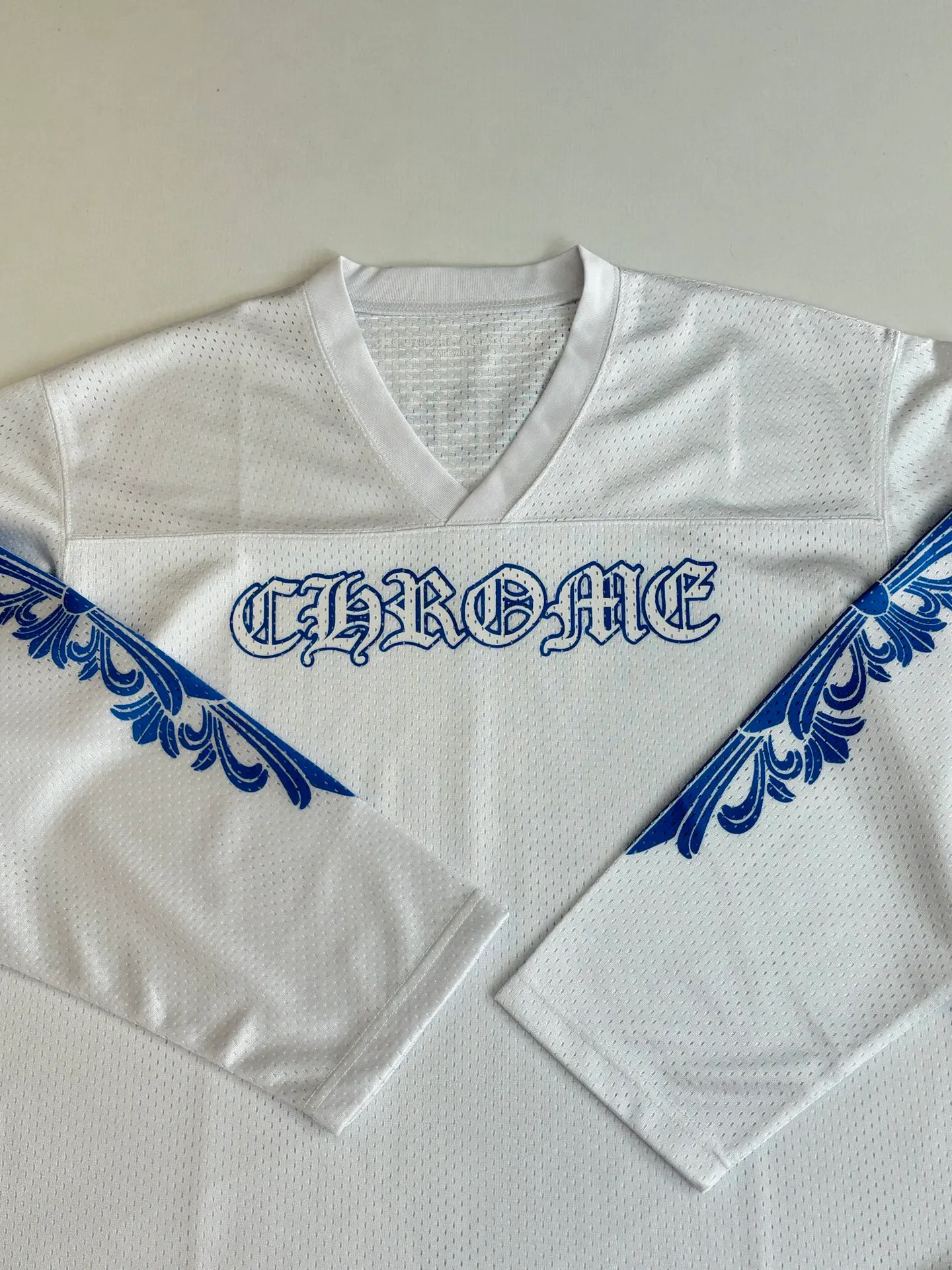 P350 Chrome Heart*/Chrome Heart Sanskrit printed mesh hockey long sleeves YB open plate Fixed dyeing color The highest version on the market The fabric is made of high-density 100D bird's eye cloth Double-sided mesh positioning is very time-consuming The cost of labor loss is very high Non-market single-layer thin transparent bottom junk Goods for both men and women OS version Size: S/M/L